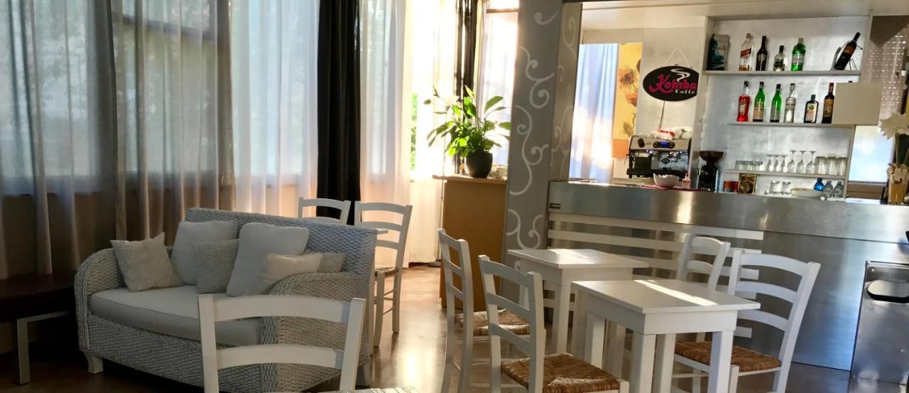 Alice Hotel Червия Экстерьер фото